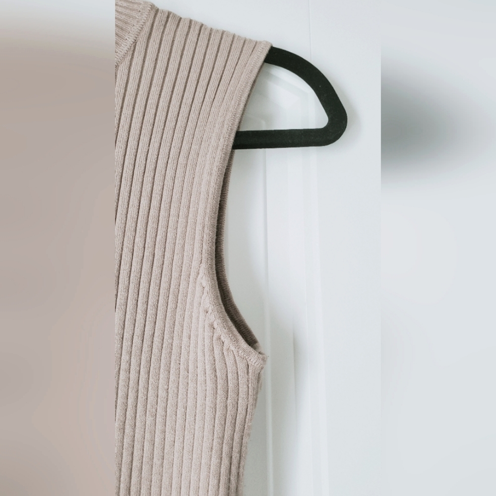 Madison Grey Ribbed Mock Neck Top - Picture 2 of 8